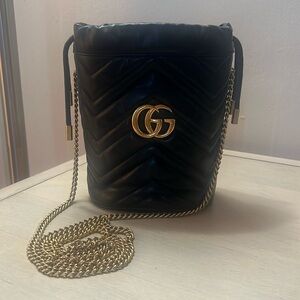 Gucci GG Marmont Mini Bucket Bag